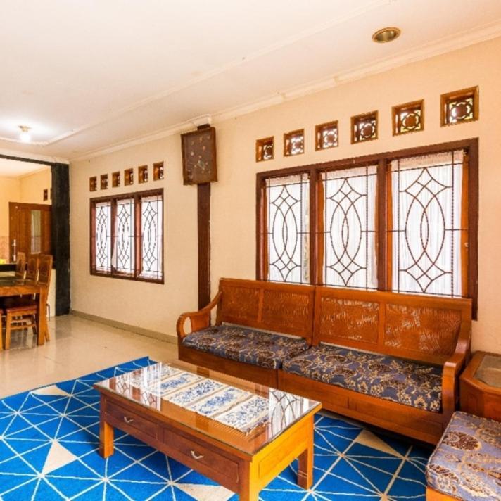 Villa Anjung Balak Cisarua Exteriör bild