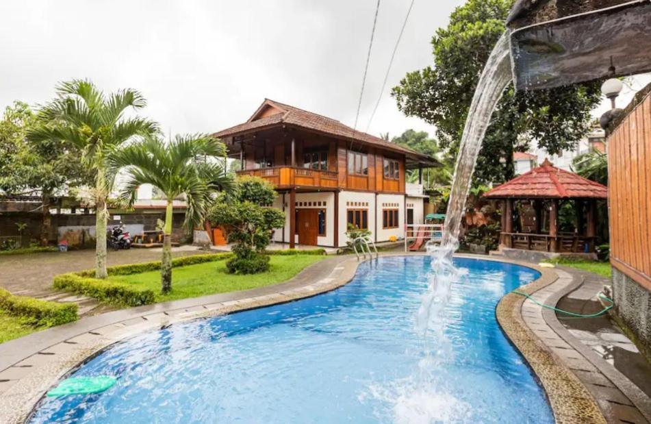 Villa Anjung Balak Cisarua Exteriör bild