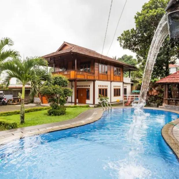 Villa Anjung Balak Cisarua Exteriör bild
